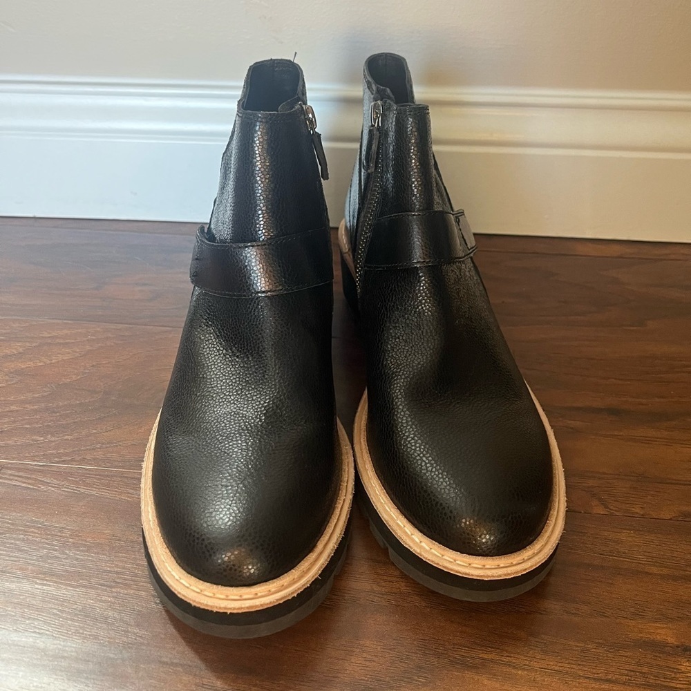 NWOT Eileen Fisher Black Tumbled Nubuck Leather Wedge Ankle Boots-Size 9 - Picture 3 of 12